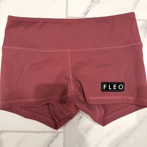 EUC Fleo mauve 3.25 short size small. Barely worn and style no longer available